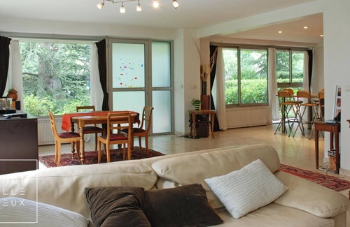 Silly-Gallieni Apartment | Paris Boulogne 200m2, 10 Persons, 5 Bedrooms, Next to the Main Olympic Stadiums