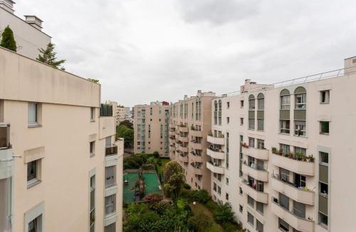 Combat Apartment | Paris center Apartment luxury
