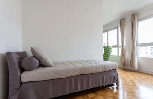 Combat Apartment | Paris center Apartment luxury