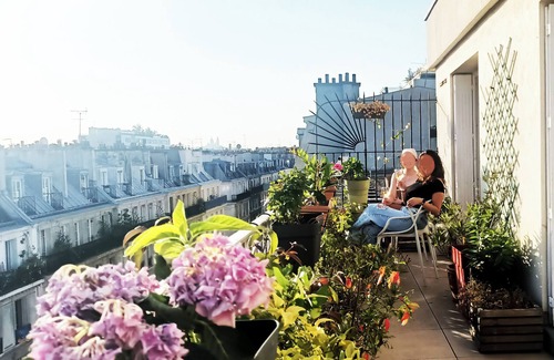 Quartier Saint-Ambroise Apartment | Paris Center, TERRACE. Large 2/3 bedroom Apt, Sunset , Eiffel Tower view