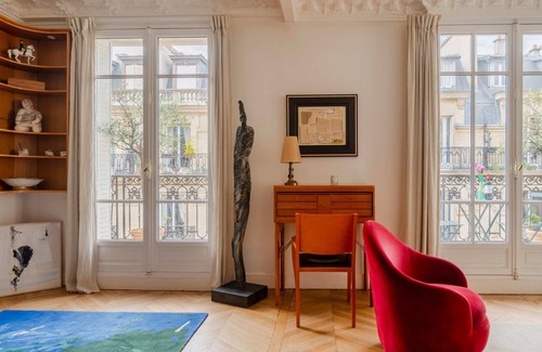 Passy Apartment | Paris Eugène Design Residence