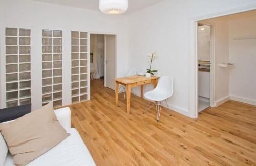 Les Halles Apartment | Paris Les Halles