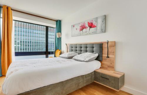 Plaisance Apartment | Paris luxury Apartment 75m2 with Eiffel Tower View, metro 1 min, parking