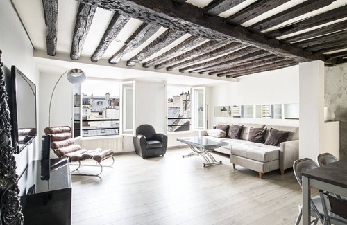 Saint-Merri Apartment | Paris Marais 2 Bedrooms