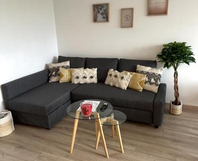 14th Arrondissement Apartment | PARIS-MONTROUGE Magnifique Appartement 2 pièce de 36m2 - très cosy pour 1 à 5 personnes refait à neuf - ENTIRE APARTMENT LUXIRIOUS AND WARM - Montrouge Paris 14ème - Proche Aéroport Orly & Parc Expositions Porte de Versailles FREE WIFI GRATUIT
