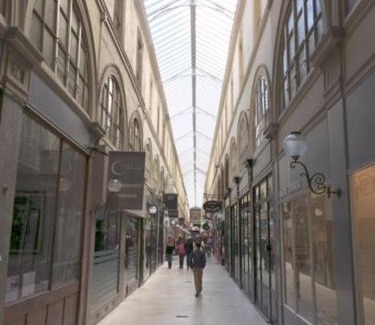 Gaillon Apartment | Paris, Opéra 4D.en plein coeur de la Paris