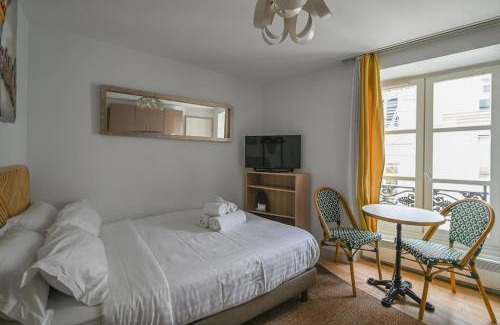 Gaillon Apartment | Paris, Opéra 4D.en plein coeur de la Paris