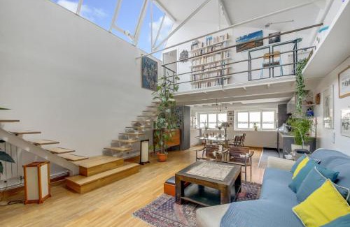 Quartier de la Roquette Apartment | Paris Super Loft Overtop
