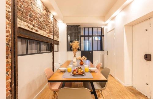 18th Arrondissement Apartment | ParisConciergerie - Duplex for 12 with Cinema, 4BR