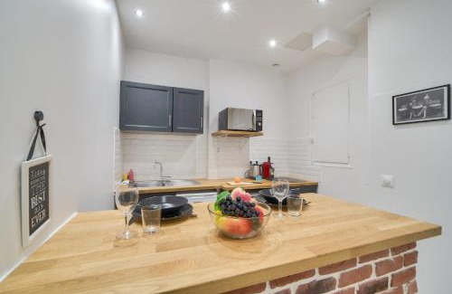 8th Arrondissement Apartment | ParisConciergerie - Studio Champs Elysees