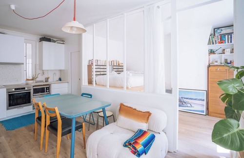 Combat Apartment | Parisian Cosy 1BD Apart for 2!