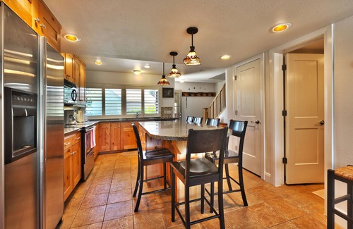 Park Meadows House | Park City-Central location- 3 BR 2.5BA, Sleeper Sofa, Decks with Mountain views.
