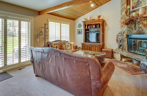 South Snyderville Basin House | Park City Townhome w/ Hot Tub 1 Mile to Ski Lift!