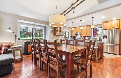 Park Forest Estates House | Park Forest Chalet in Breckenridge: spacious 4-bed, 3-bath retreat for 12 with wooded views.