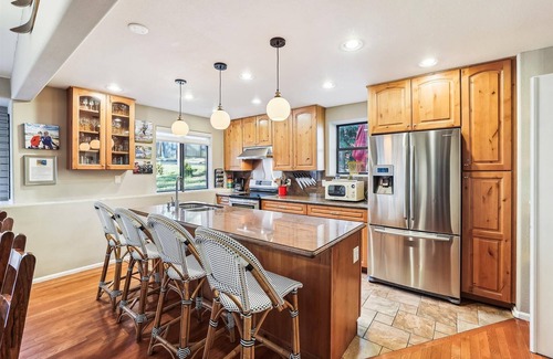 Park Forest Estates House | Park Forest Chalet in Breckenridge: spacious 4-bed, 3-bath retreat for 12 with wooded views.