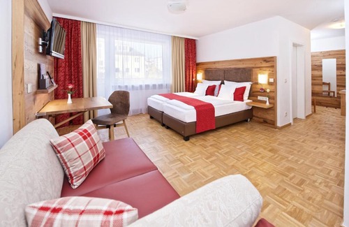Friedenheim Apartment | Park Hotel Laim Serviced Apartments