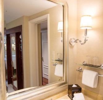 Little Japan Hotel | Park Hyatt Saigon