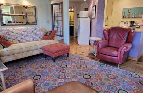 Winthrop Apartment | Park Place Apt, at Purple Sage, on the river in downtown Winthrop!