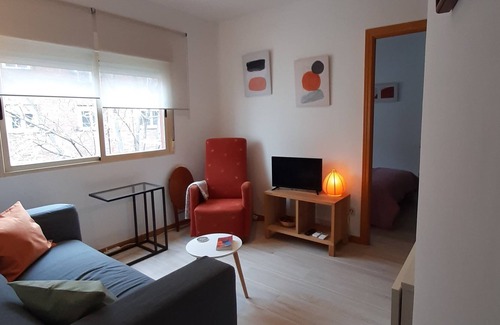Imperial Apartment | Park River Condo in Madrid River near La Latina