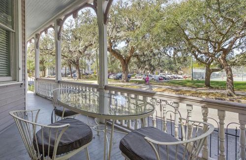 Historic Downtown Savannah Apartment | Park View B