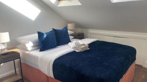Barking House | Park View Homestay