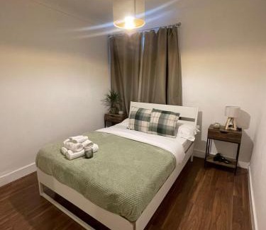Barking House | Park View Homestay