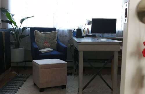 Bath Beach Apartment | Park View Lovely NYC Townhouse, 5 min from Seashore