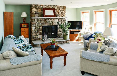 Casco House | Parker Pond Lodge