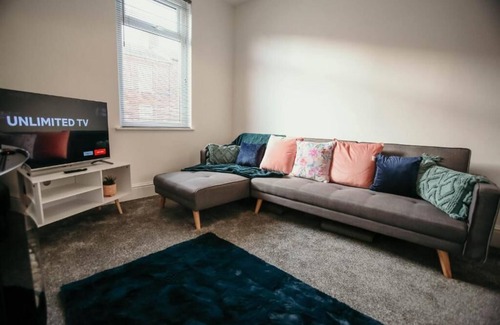 Barrow-in-Furness House | PARKER ST by Prestige Properties SA