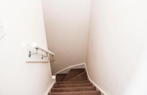 Hull Apartment | Parks Nest 6
