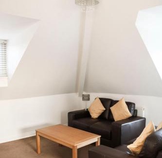 Hull Apartment | Parks Nest 6