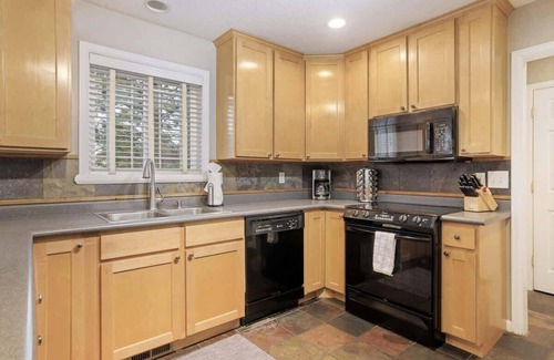 Midvale House | Parkside Home * Private Hot Tub * Near Ski Resorts