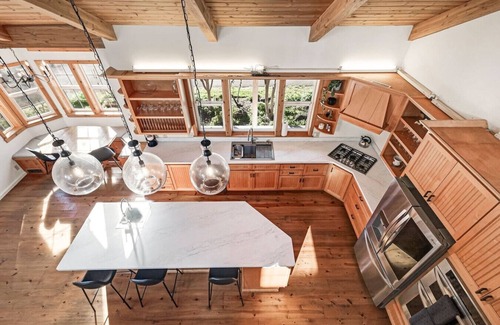 Chico House | Parkside Place | Amazing Location | One Of A Kind