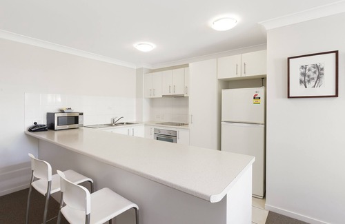 South Brisbane Hotel | Parkview Apartments