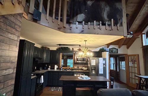 Maggie Valley Cabin | Parkway Creek - Creekside - Game Room - Sleeps 14 - Private - ATV Riding - Wifi