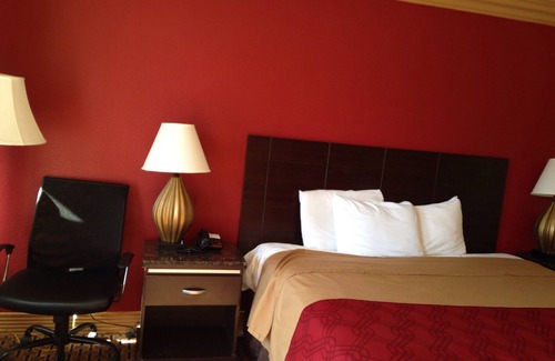 New Castle Hotel | Parkway Inn of Birmingham