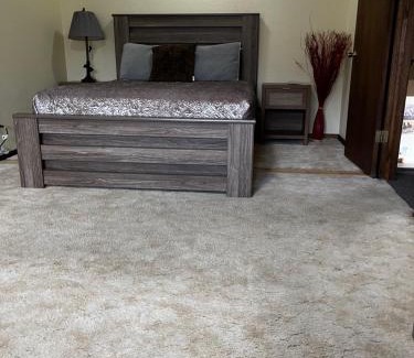 Gardiner House | Parkway Yellowstone Guest House Apartment #5