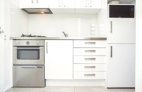 Parnell Apartment | Parnell Retreat: Ocean Views, Pool & Spa - Steps from Auckland's Charms!