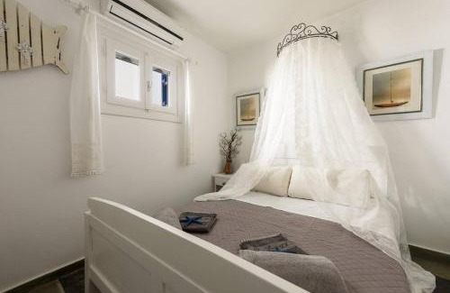Molos Apartment | Paros 3 bedrooms Maisonette for 6 persons by MPS