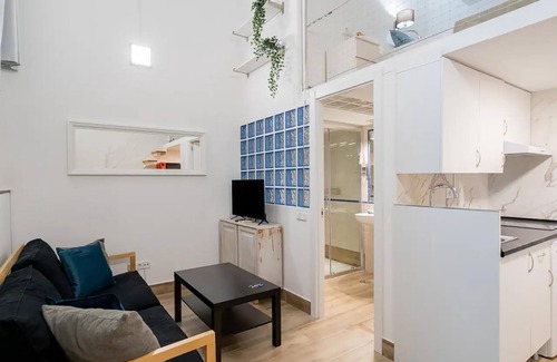 Carabanchel Apartment | Parque de la Emperatriz II - Studio for 2 people