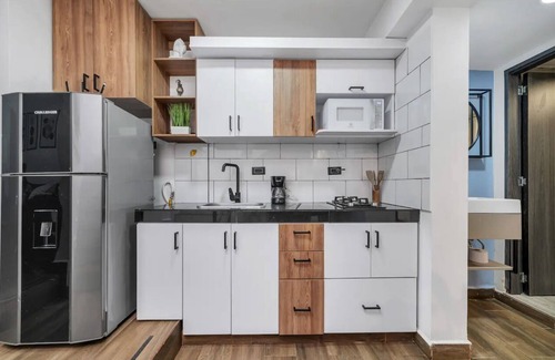 Las Lomas I Apartment | Parque Lleras jacuzzi, with AC, 100mb wifi