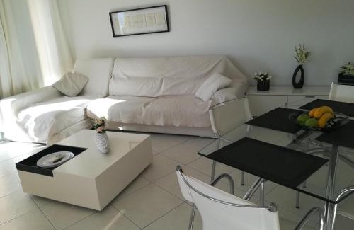 Los Cristianos Apartment | Parque Tropical I