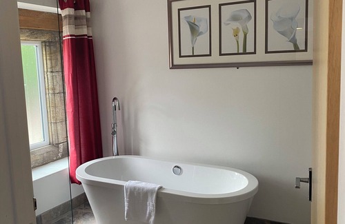 South Perrott Hotel | Parrett Hotel