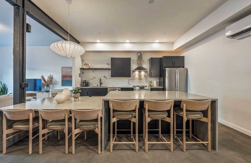 Downtown Leavenworth House | Parro at Hara Homes Luxury Stay