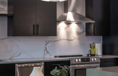 Downtown Leavenworth House | Parro at Hara Homes Luxury Stay
