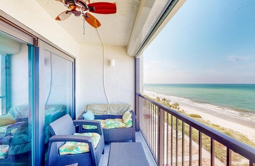 Madeira Beach Apartment | Parrot's Cove
