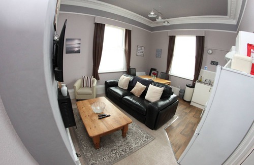 Sandown Apartment | Parterre Holiday Apartments