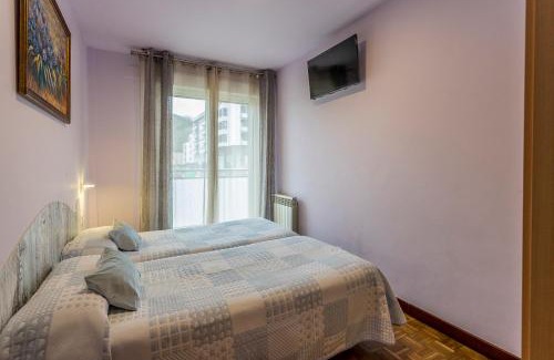 San Sebastian Apartment | Paseo Antzieta 31. 1E
