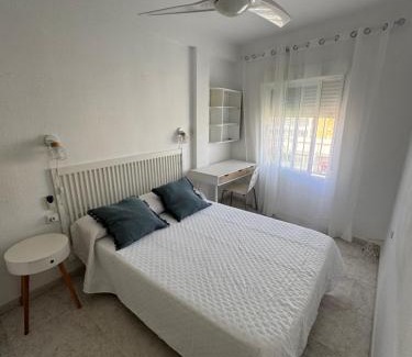 Almeria Apartment | Paseo marítimo Almeria Zapillo Daniel