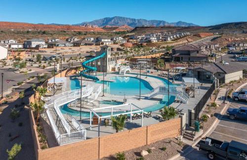 Sienna Hills House | Paseos 1121 Sleeps 15, Private Hot Tub, Near Sand Hollow, and Quail Lake